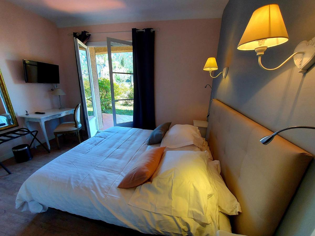 Hotel Les Hauts De Mourèze Eksteriør bilde